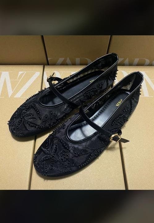 Used female shoe_15000
