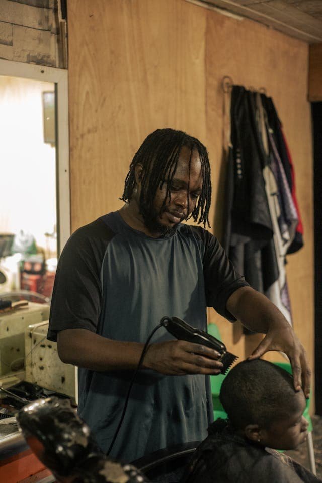 Ayo barber